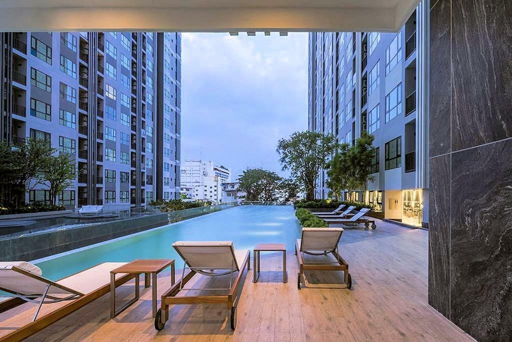 The Base Central Pattaya By Pattaya Holiday Экстерьер фото