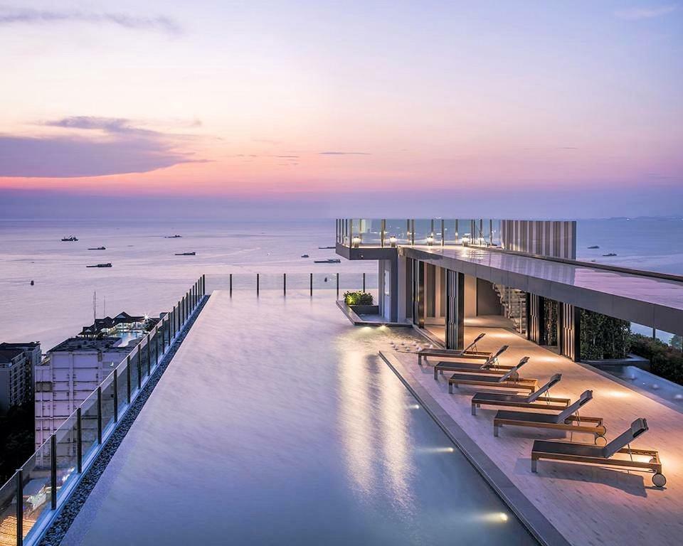 The Base Central Pattaya By Pattaya Holiday Экстерьер фото