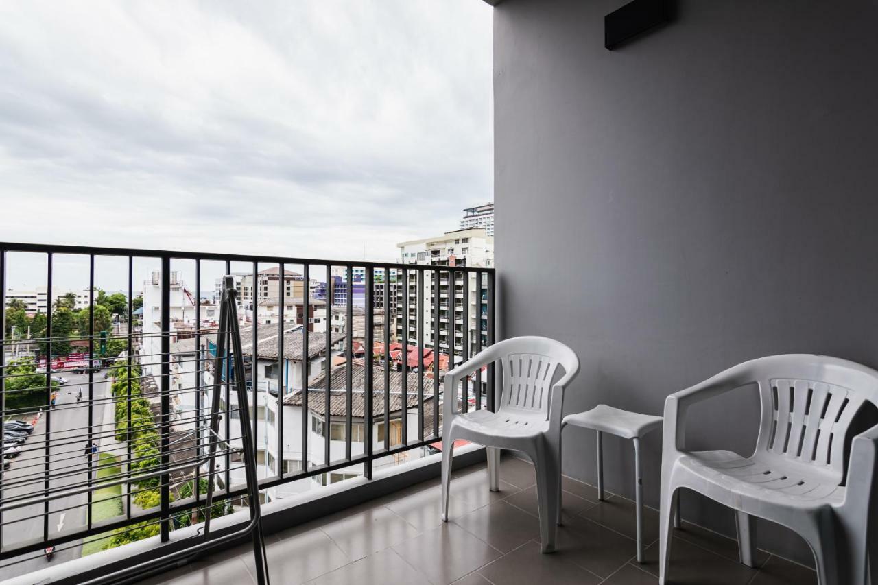The Base Central Pattaya By Pattaya Holiday Экстерьер фото